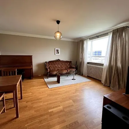Charming Two Bedroom In Vesturbaer Donwtown Apartment Reykjavik