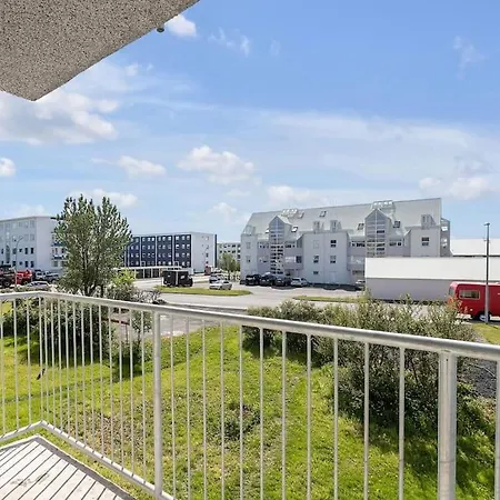 Charming Two Bedroom In Vesturbaer Donwtown Apartment Reykjavik